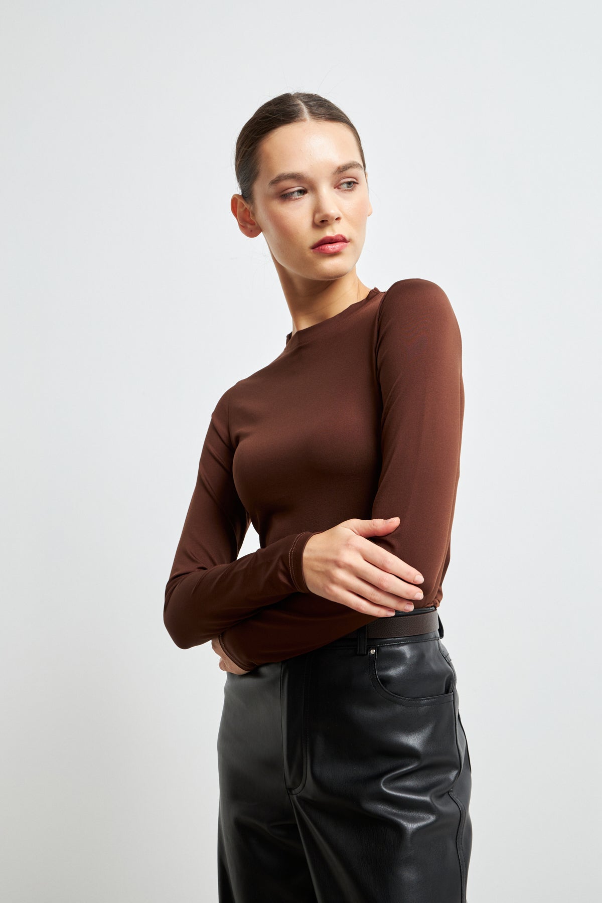 Kadın Acı Kahve Ultra Soft Esnek Bisiklet Yaka Basic Bluz