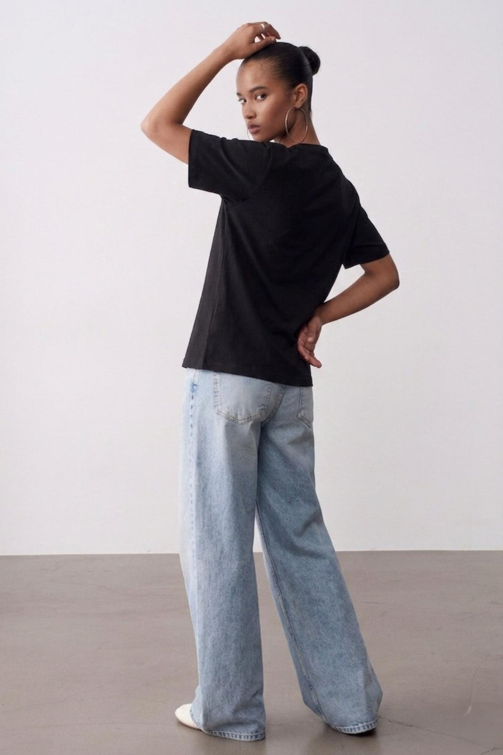 Kadın Bisiklet Yaka Pamuklu Oversize Relaxed Kısa Kol T-shirt