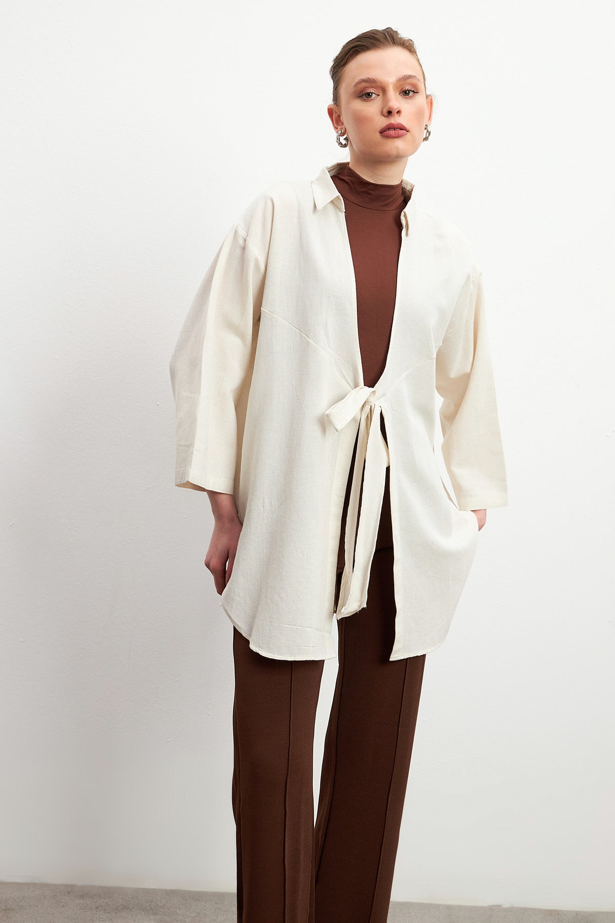 Kadın Ekru Bağlama Detaylı Flam Keten Kimono