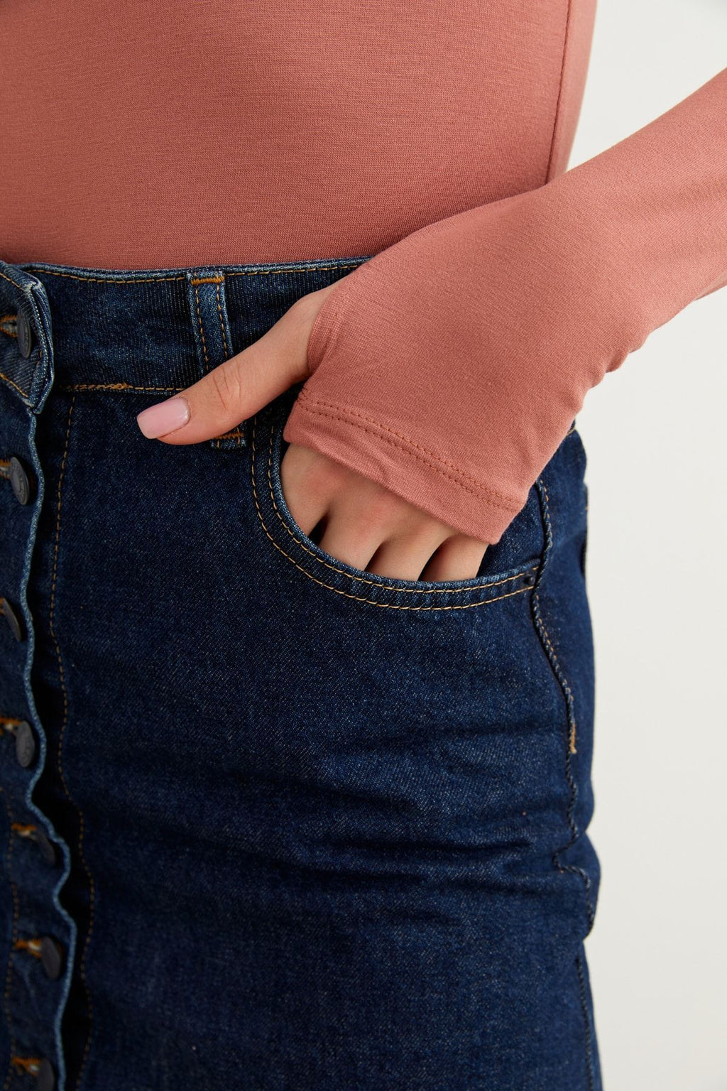 Kadın Gülkurusu Parmak Detaylı Body