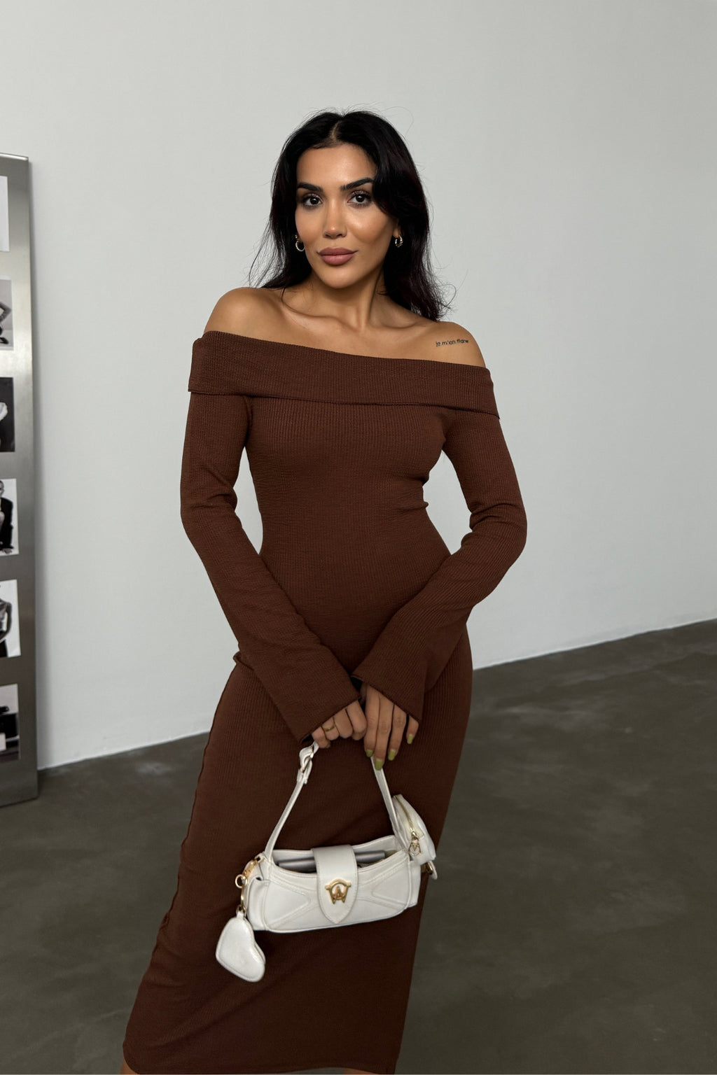 Kadın Acı Kahve Carmen Yaka Yırtmaç Detaylı Midi Boy Basic Örme Elbise