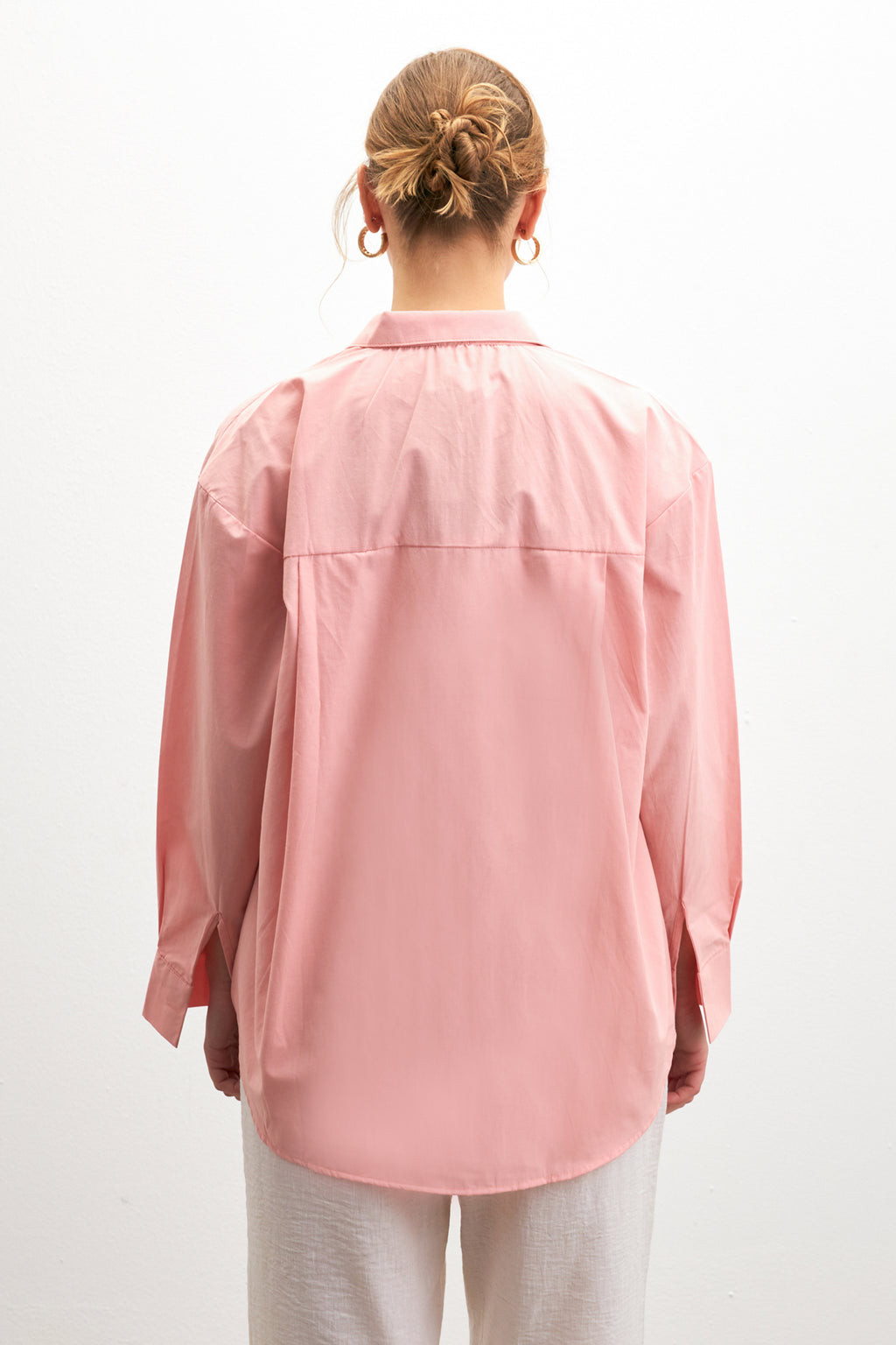 Kadın Pembe Oversize Basic Cep Detaylı Poplin Uzun Kol Gömlek