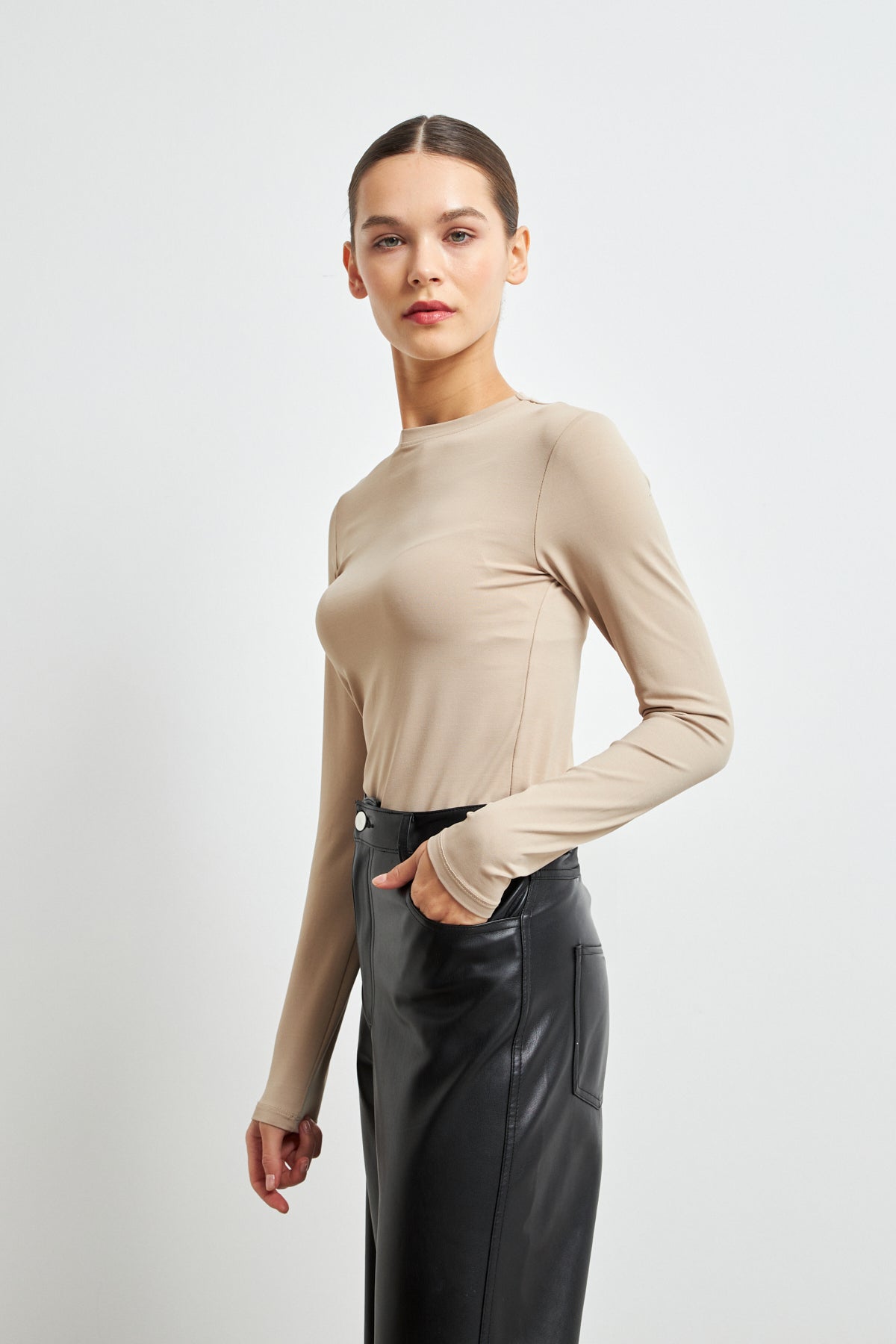 Kadın Krem Ultra Soft Esnek Bisiklet Yaka Basic Bluz