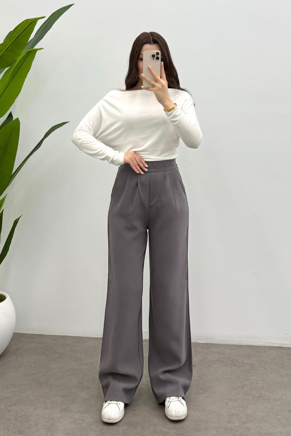 Kadın Gri Beli Lastikli Dökümlü Pile Detaylı Tensel Relaxed Pantolon