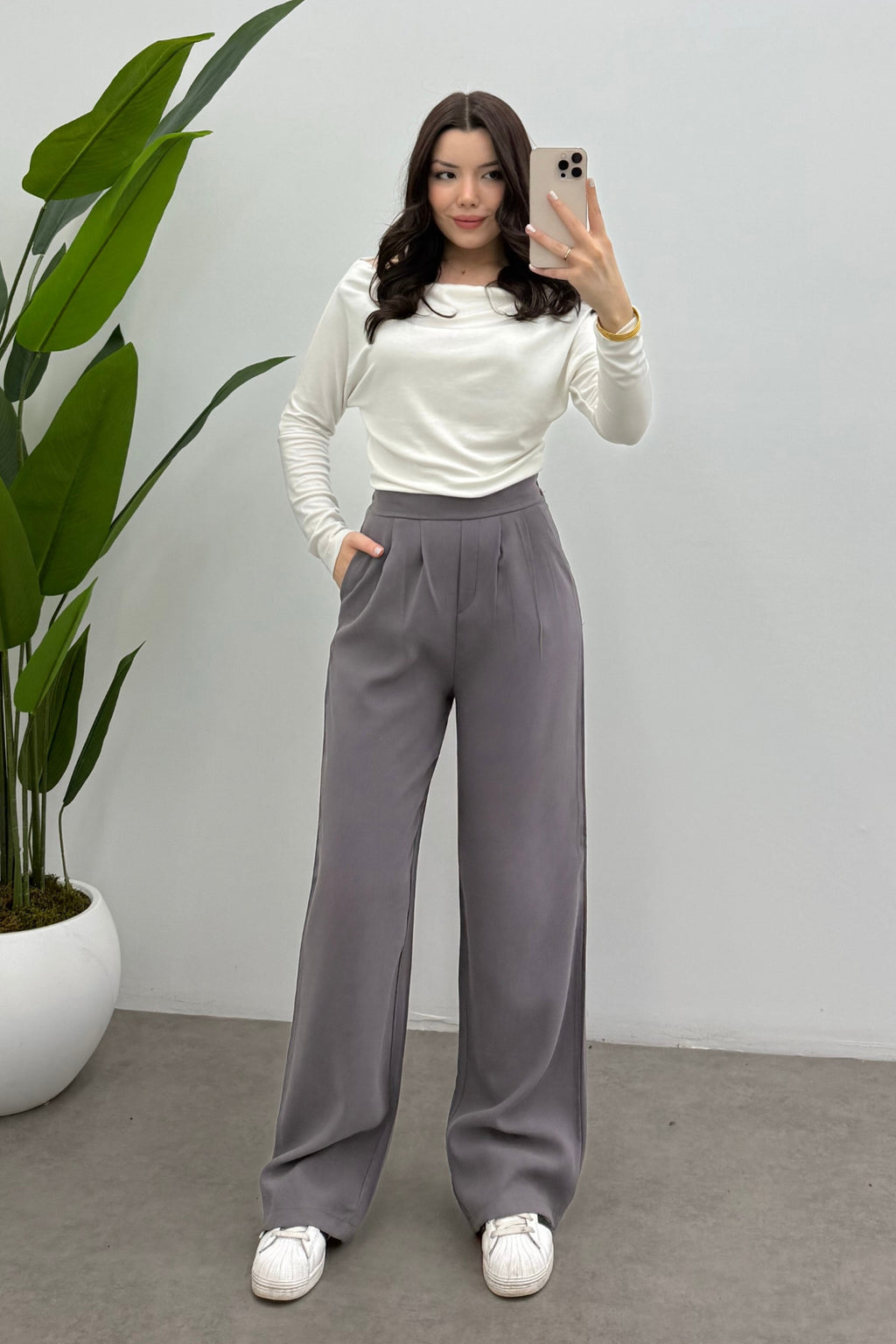 Kadın Gri Beli Lastikli Dökümlü Pile Detaylı Tensel Relaxed Pantolon