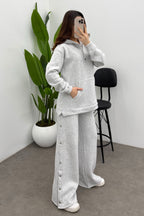 Kadın Açık Gri Şardonlu Çıtçıt Detaylı Yumuşak Sweatshirt Takım