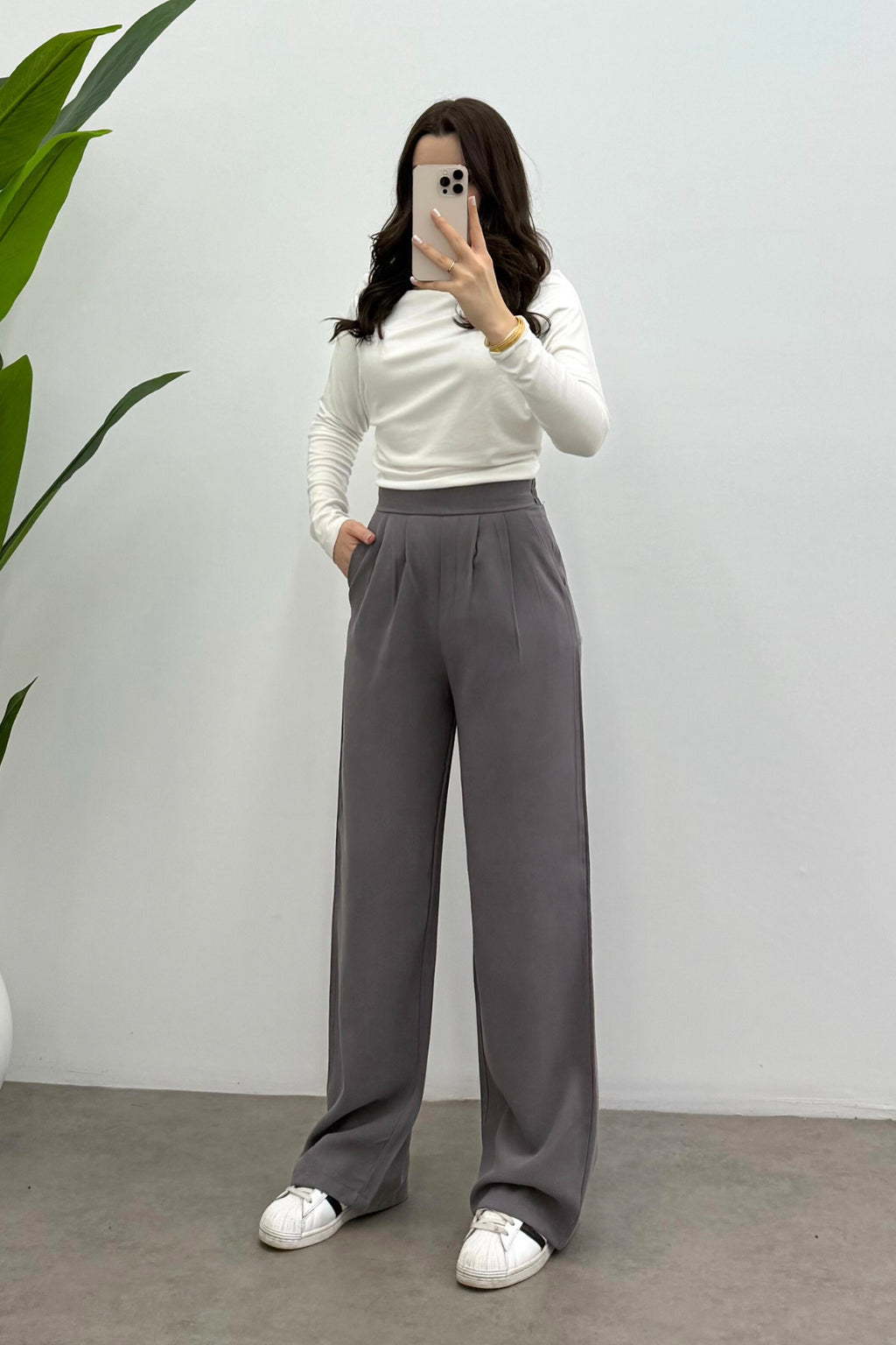 Kadın Gri Beli Lastikli Dökümlü Pile Detaylı Tensel Relaxed Pantolon