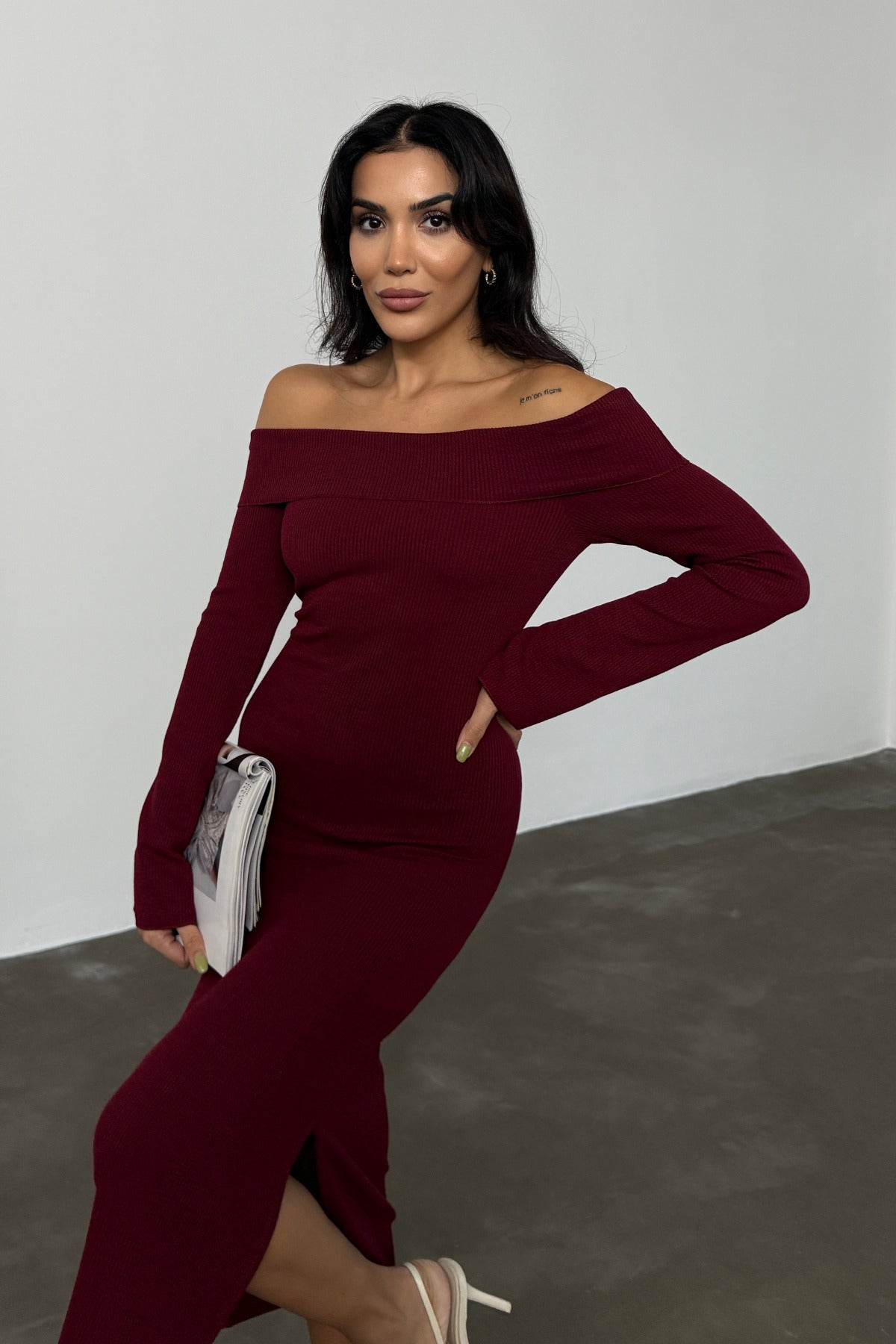 Kadın Bordo Carmen Yaka Yırtmaç Detaylı Midi Boy Basic Örme Elbise