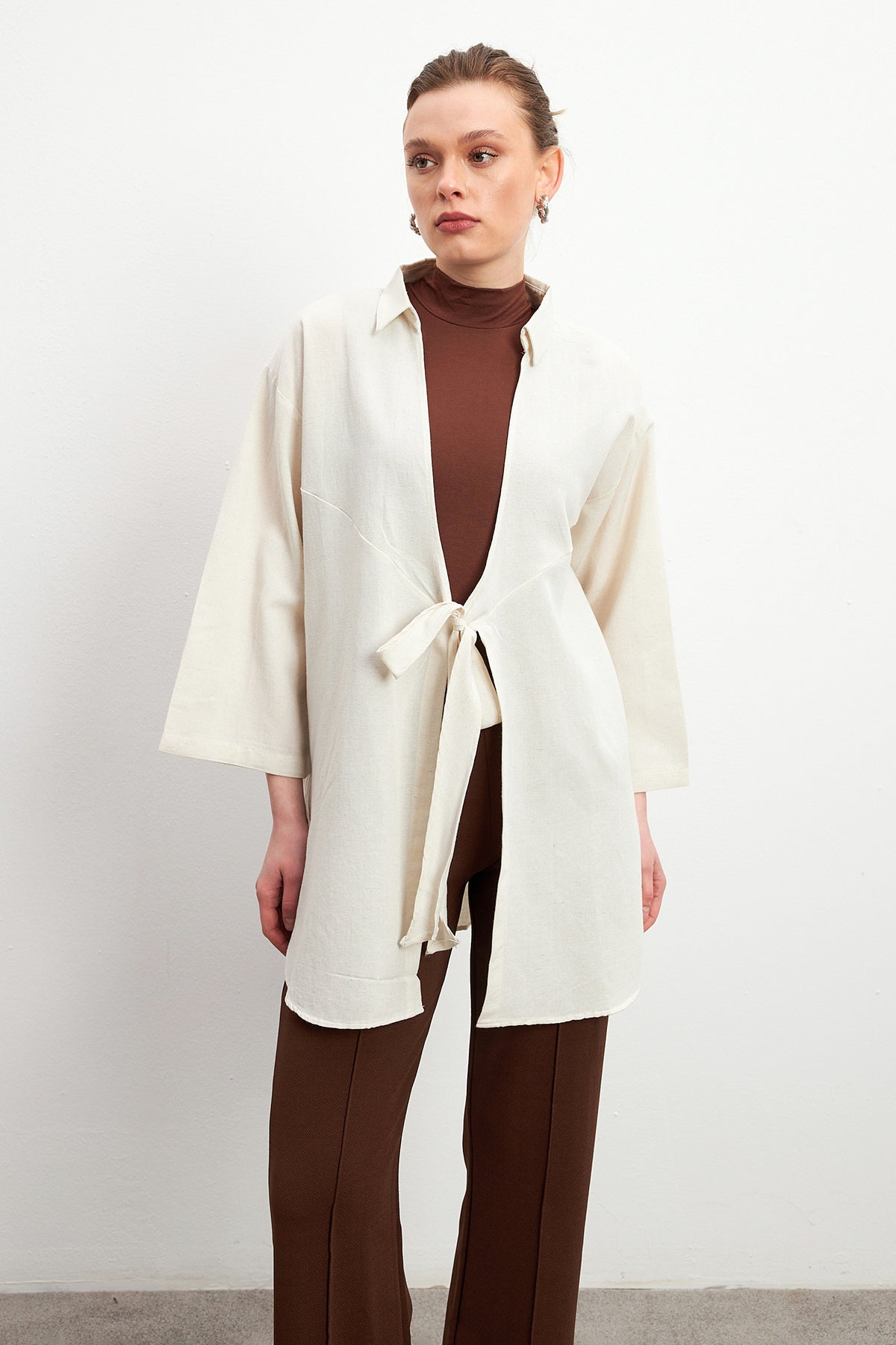Kadın Ekru Bağlama Detaylı Flam Keten Kimono