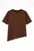 Kadın Pamuk Relaxed Yuvarlak Yaka Dantel Detaylı Asimetrik T-shirt Kahverengi
