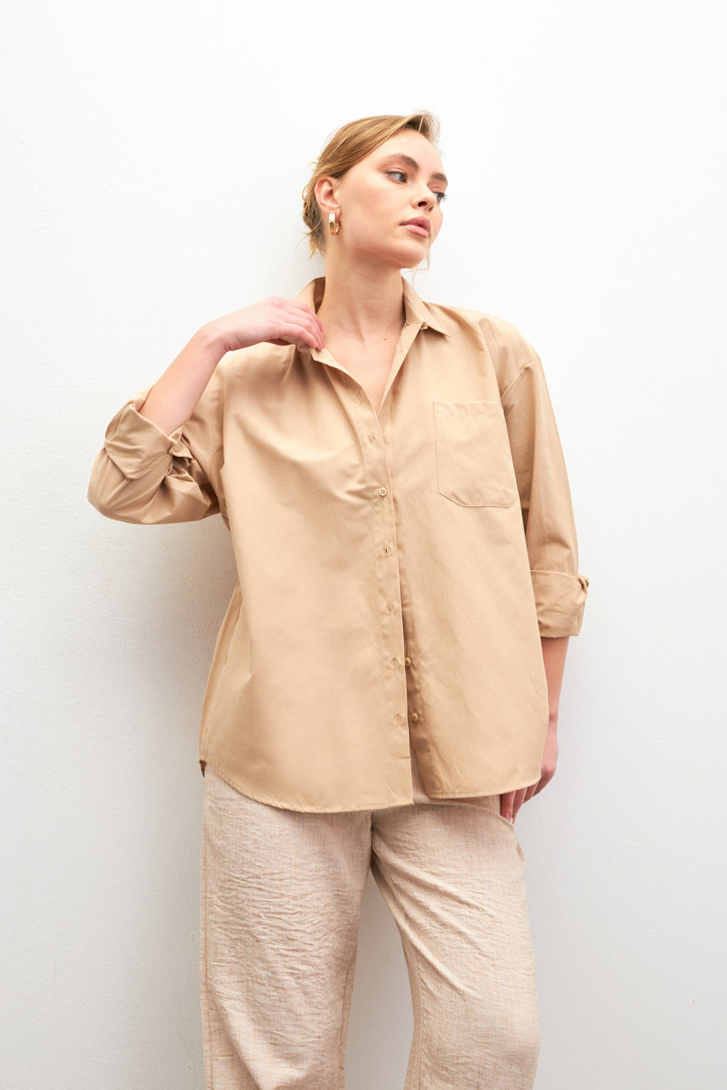 Kadın Koyu Bej Oversize Basic Cep Detaylı Poplin Uzun Kol Gömlek