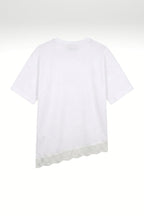 Kadın Pamuk Relaxed Yuvarlak Yaka Dantel Detaylı Asimetrik T-shirt Beyaz