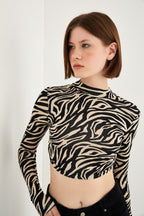 Kadın Bej Zebra Desenli Sırt Dekolte Crop Bluz