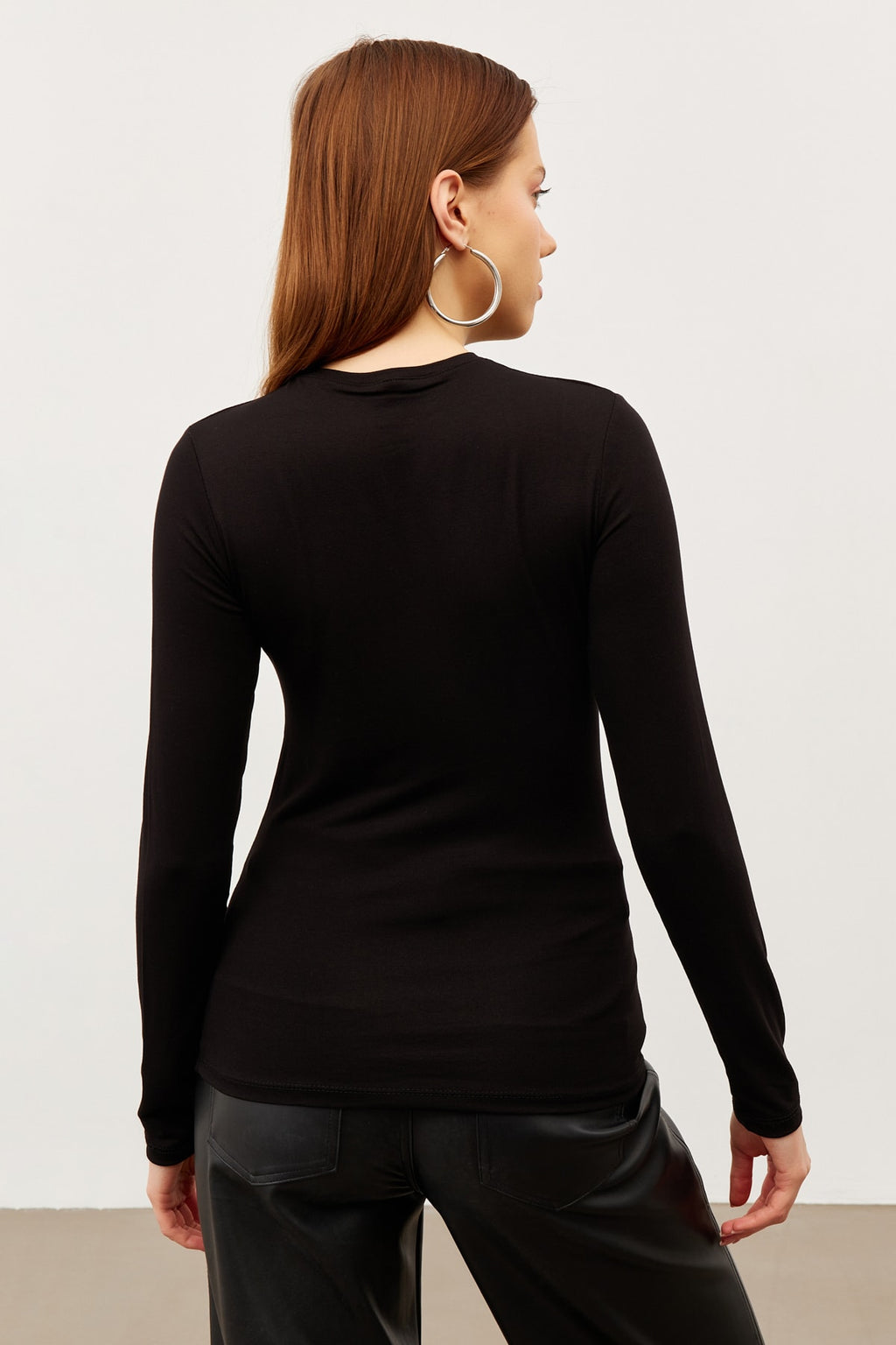 Kadın Siyah Bisiklet Yaka Body